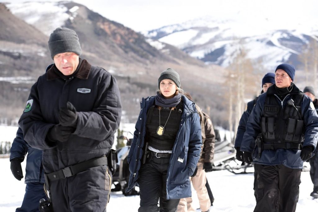 Wind river hotsell jeremy renner jacket